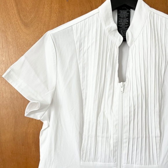 Noel Asmar White Dolce Tunic M for estheticians, massage therapist - Picture 8 of 12